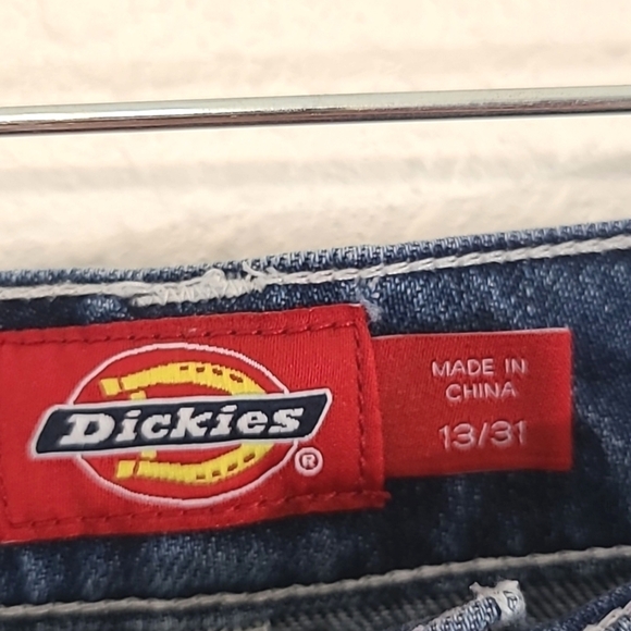 *NWT* DICKIES Stars & Stripes Print 5-Pocket Shorts, size 13/31 - Picture 4 of 6